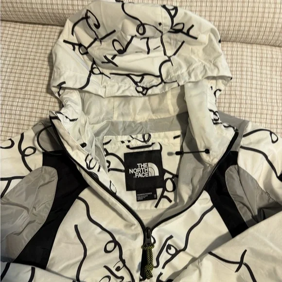 The North Face White, Black & Gray Graphic Hooded Bomber Jacket - Picture 6 of 14